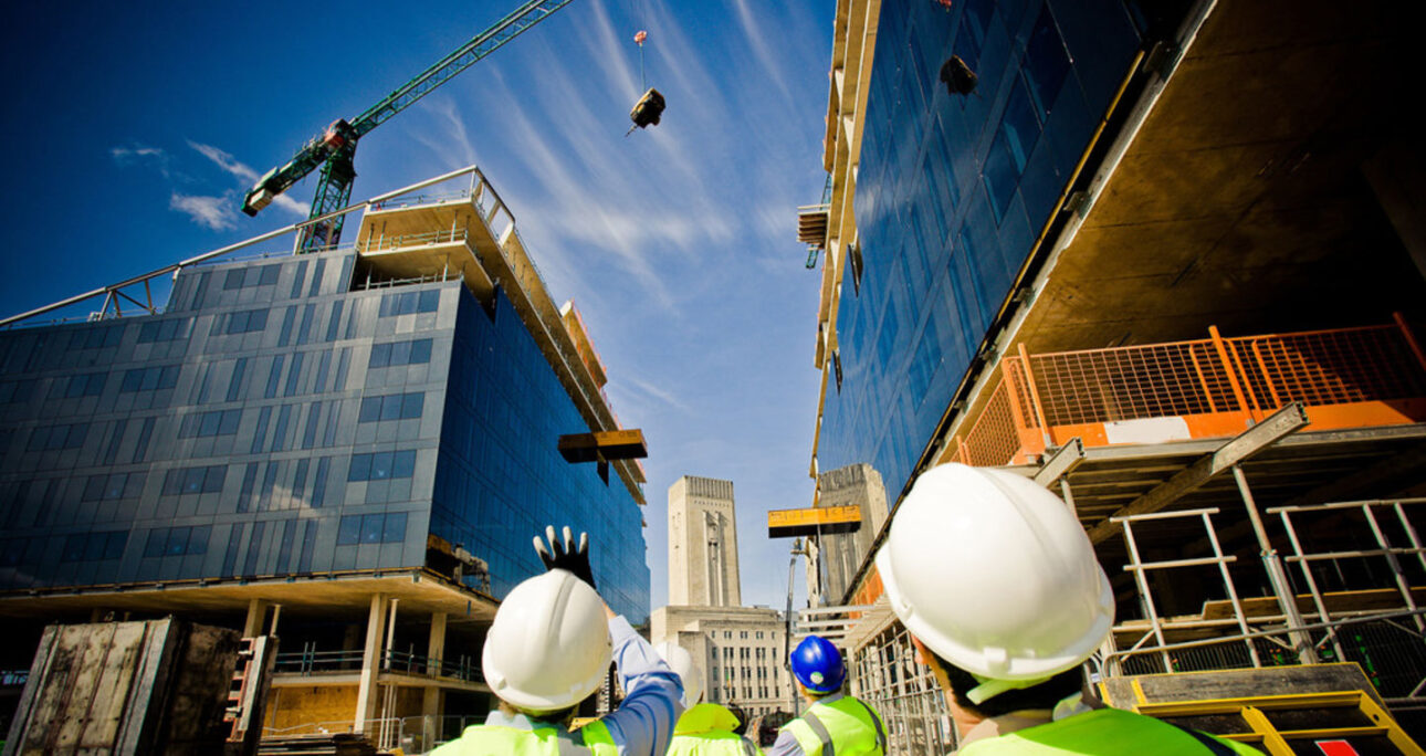 The Heart of Building: Why Contracting is Key in Construction